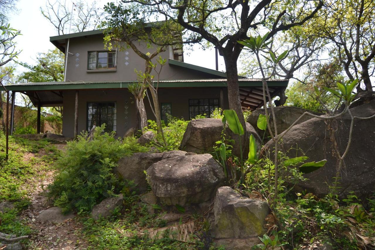 Leopard Tree Retreat Villa Mbombela ภายนอก รูปภาพ